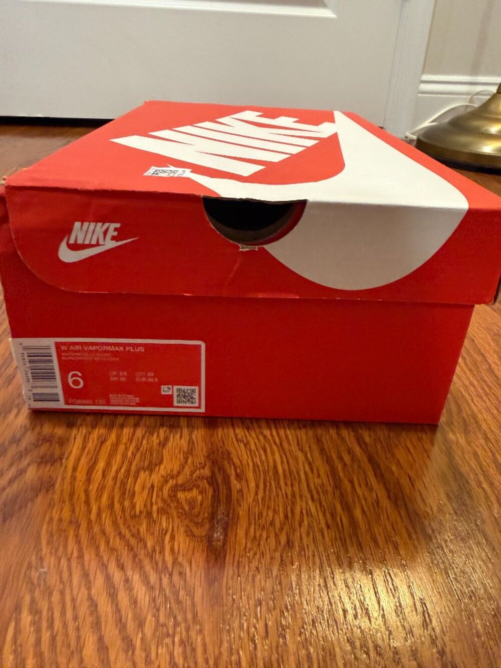 Nike Air VaporMax Plus White Women’s Sneakers Size 6 - Picture 7 of 7